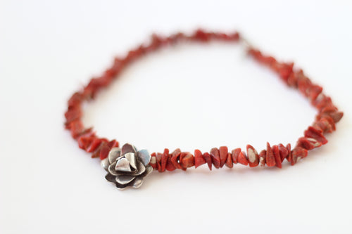 Red Jasper Chip & Silver Flower Pendant Necklace